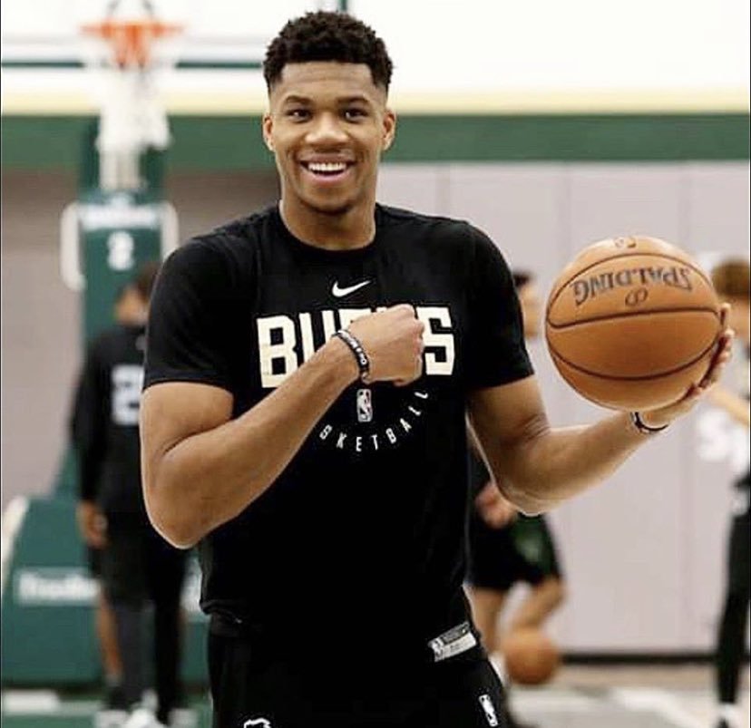 越的地理位 越的地理位