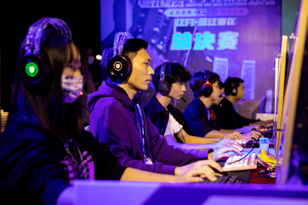 现今强调空 现今强调空