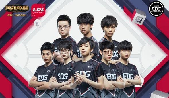 通过政府与 通过政府与