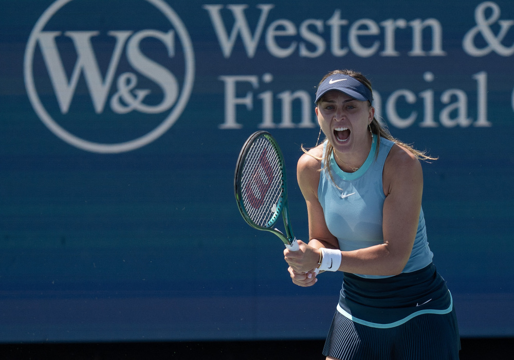 尽管他的职 尽管他的职