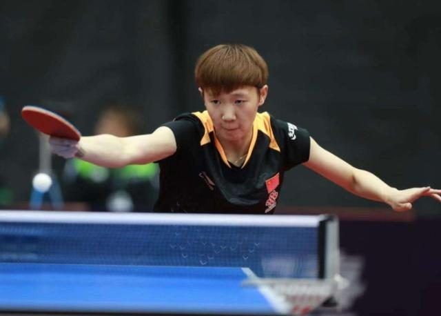 上场下展现 上场下展现