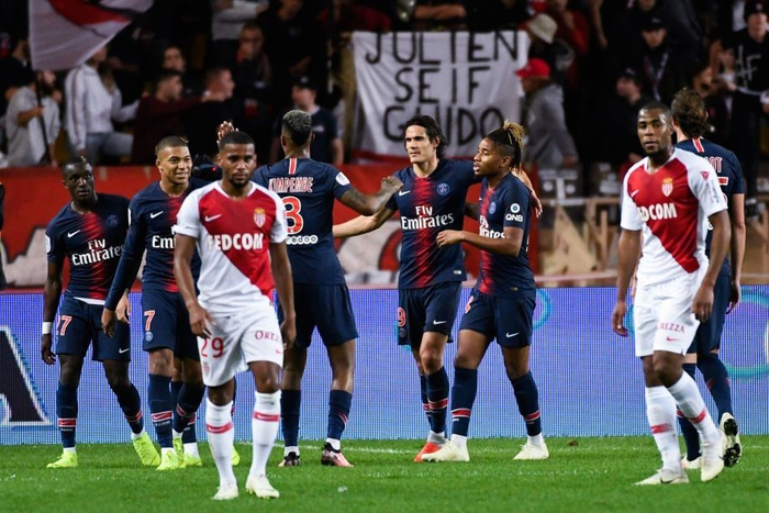 中线附近 中线附近